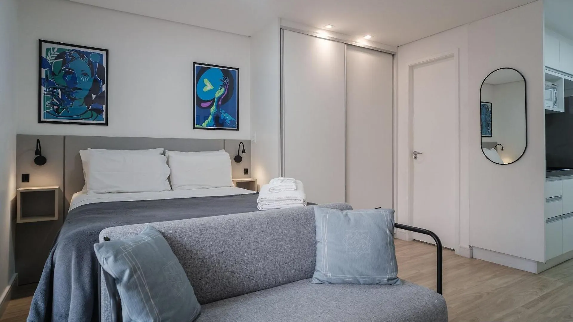 Mh 10216 - Encantador Studio Com Ac/Wf/Casal Apartment Sao Paulo Brazil